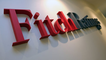 Fitch понизило рейтинг Global Ports с "BB" до "BB-"