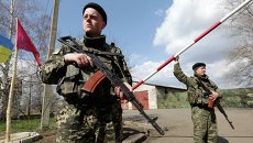 Украинские пограничники на границе между Россией и Донецком Украинские пограничники на границе между Россией и Донецком
