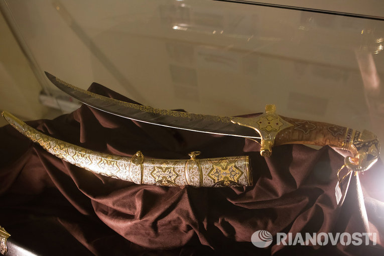 Спутники воинов: выставка клинкового оружия Златоуста открыта в Томске Спутники воинов: выставка клинкового оружия Златоуста открыта в Томске