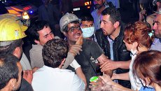 Пострадавший при обрушении шахты в населенном пункте Сома, Турция Пострадавший при обрушении шахты в населенном пункте Сома, Турция