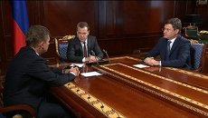 Медведев и Миллер назвали шантажом позицию Киева по газу Медведев и Миллер назвали шантажом позицию Киева по газу