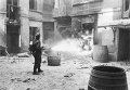 Немецкий огнеметчик на улице Варшавы. 11-ое сентября 1944 Немецкий огнеметчик на улице Варшавы. 11-ое сентября 1944