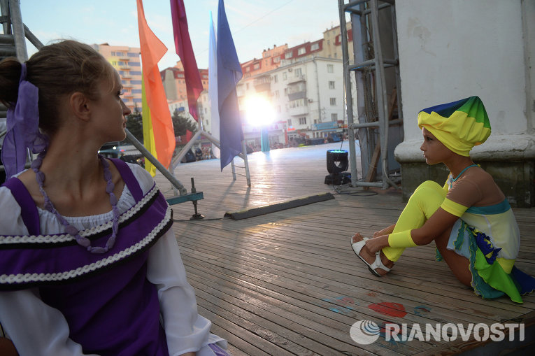 Фестиваль Союзного государства Творчество юных в Анапе Фестиваль Союзного государства Творчество юных в Анапе