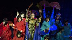 Актриса Кристина Колес в роли Турандот во время премьеры мюзикла Загадки Турандот Актриса Кристина Колес в роли Турандот во время премьеры мюзикла Загадки Турандот