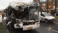 Последствия ДТП в Москве, в котором пострадали 12 человек Последствия ДТП в Москве, в котором пострадали 12 человек