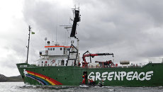 Судно Greenpeace Арктик Санрайз. Архивное фото Судно Greenpeace Арктик Санрайз. Архивное фото