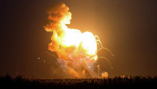 Взрыв ракеты-носителя Antares с космическим грузовиком Cygnus Взрыв ракеты-носителя Antares с космическим грузовиком Cygnus