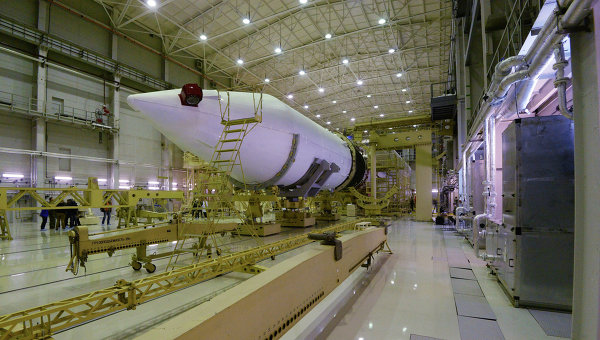 Монтажно-испытательный корпус стартового комплекса ракеты Ангара. Архивное фото