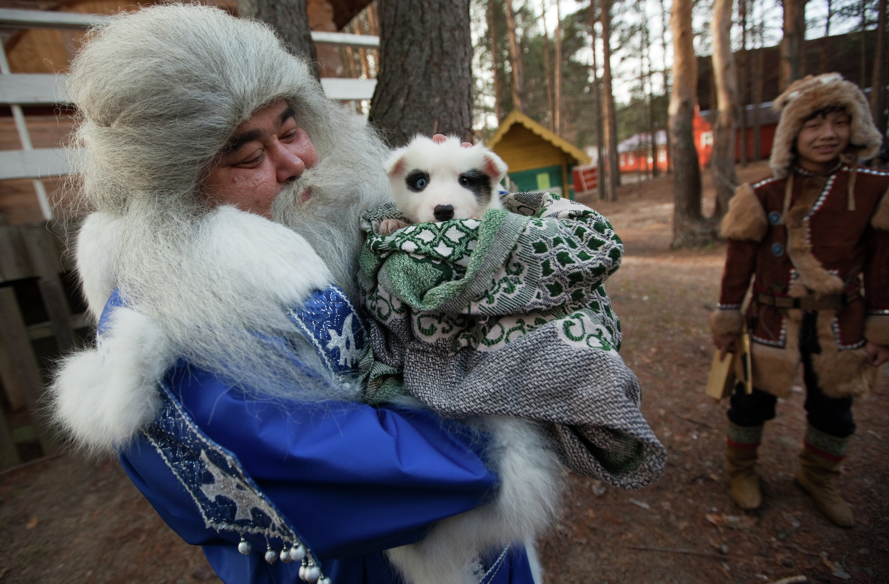 Скачать звук дети зовут деда мороза