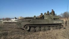 Ополченцы ДНР зачехлили гаубицы Гвоздика и отвели их с передовой Ополченцы ДНР зачехлили гаубицы Гвоздика и отвели их с передовой