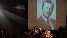 На церемонии прощания с писателем Аркадием Аркановым в Центральном Доме литераторов в Москве На церемонии прощания с писателем Аркадием Аркановым в Центральном Доме литераторов в Москве