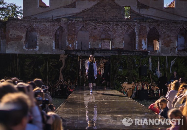 Дефиле Китайский каприз в музее-заповеднике Царское Село Дефиле Китайский каприз в музее-заповеднике Царское Село