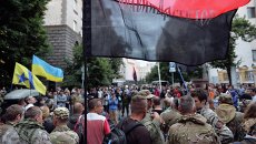 Митинг Правого сектора у здания администрации президента Украины Митинг Правого сектора у здания администрации президента Украины