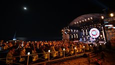 Зрители на Международном джазовом фестивале Koktebel Jazz Party. Архив Зрители на Международном джазовом фестивале Koktebel Jazz Party. Архив