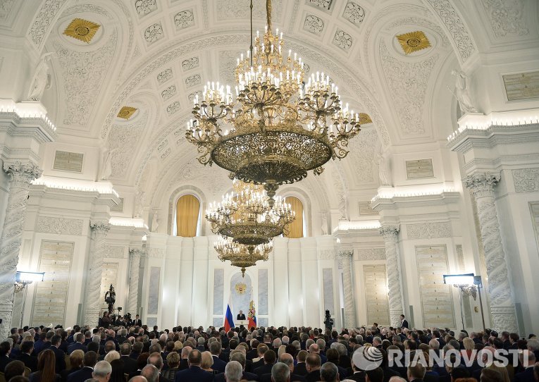 Обращение президента РФ Владимира Путина с ежегодным посланием к Федеральному Собранию Обращение президента РФ Владимира Путина с ежегодным посланием к Федеральному Собранию