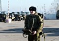 Оператор робототехнического комплекса Уран-6 на учебном полигоне Ханкала, расположенного в 7 километрах от Грозного Оператор робототехнического комплекса Уран-6 на учебном полигоне Ханкала, расположенного в 7 километрах от Грозного