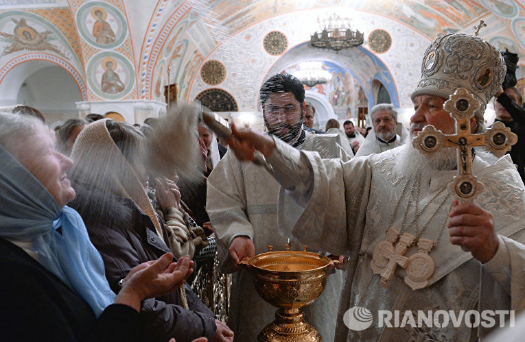 Патриарх Московский и всея Руси Кирилл во время Божественной литургии с чином Великого освящения воды в храме Христа Спасителя в Москве Патриарх Московский и всея Руси Кирилл во время Божественной литургии с чином Великого освящения воды в храме Христа Спасителя в Москве