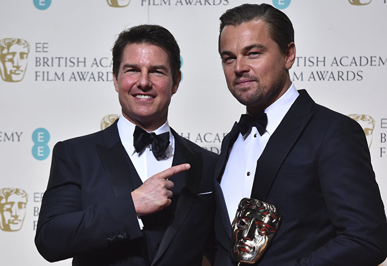 Актеры Том Круз и Леонардо Ди Каприо на церемонии вручения премий Британской академии кино и телевизионных искусств Актеры Том Круз и Леонардо Ди Каприо на церемонии вручения премий Британской академии кино и телевизионных искусств