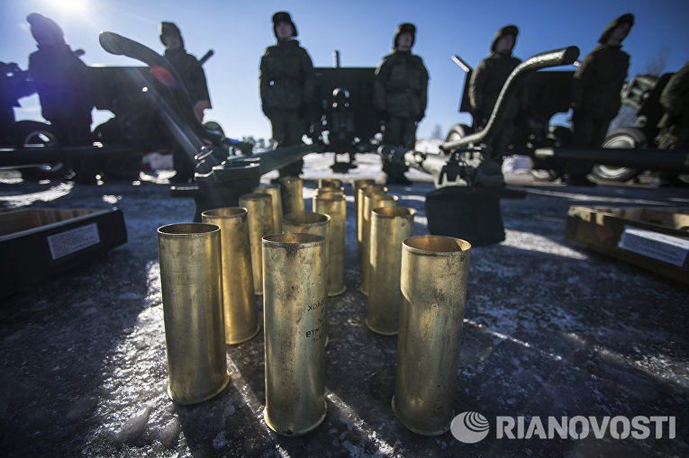 Тренировка военнослужащих 449-го отдельного салютного дивизиона ЗВО Тренировка военнослужащих 449-го отдельного салютного дивизиона ЗВО