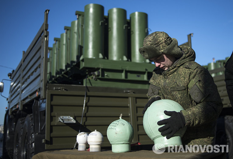 Тренировка военнослужащих 449-го отдельного салютного дивизиона ЗВО Тренировка военнослужащих 449-го отдельного салютного дивизиона ЗВО