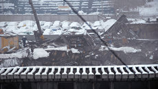 Обрушение крыши на Басманном рынке. Архив Обрушение крыши на Басманном рынке. Архив