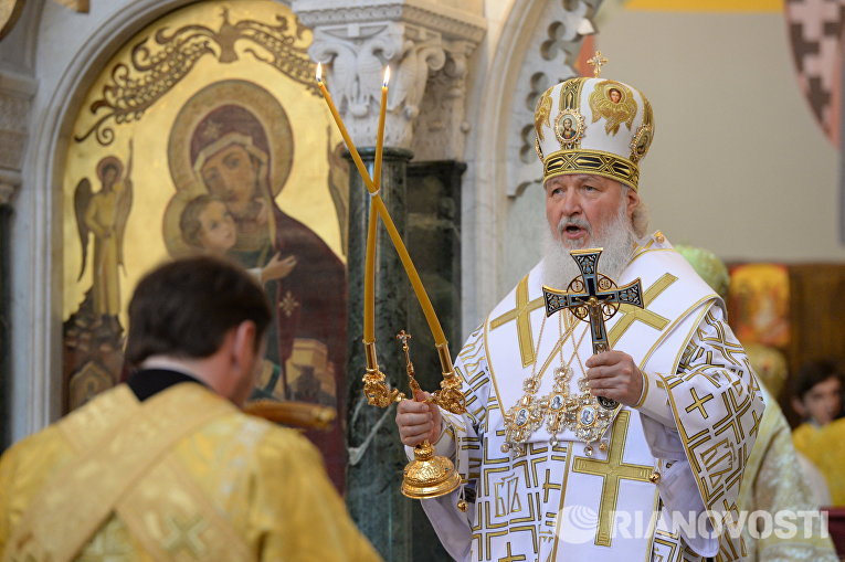 Патриарх Московский и всея Руси Кирилл во время молебна в крупнейшем православном храме Латинской Америки - кафедральном соборе святого апостола Павла в бразильском городе Сан-Паулу Патриарх Московский и всея Руси Кирилл во время молебна в крупнейшем православном храме Латинской Америки - кафедральном соборе святого апостола Павла в бразильском городе Сан-Паулу