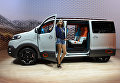 Автомобиль Citroen Spacetourer Hyphen на 86-м международном автосалоне в Женеве. Март 2016 Автомобиль Citroen Spacetourer Hyphen на 86-м международном автосалоне в Женеве. Март 2016