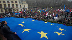 Участники митинга За европейскую Украину в Киеве. Архивное фото Участники митинга За европейскую Украину в Киеве. Архивное фото
