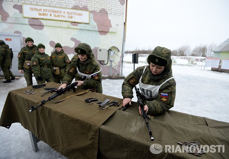Конкурс для женщин-военнослужащих Макияж под камуфляж в Переславле-Залесском Конкурс для женщин-военнослужащих Макияж под камуфляж в Переславле-Залесском