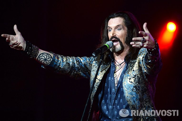 Актер, поэт и певец Никита Джигурда на церемонии награждения II Национальной премии Звезда бокса - 2015 за достижения и заслуги в области профессионального бокса Актер, поэт и певец Никита Джигурда на церемонии награждения II Национальной премии Звезда бокса - 2015 за достижения и заслуги в области профессионального бокса