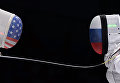 Слева направо: Нзинга Прескод (США) и Аида Шанаева (Россия) в полуфинальном поединке на соревнованиях среди женщин по фехтованию на рапирах на чемпионате мира в Москве Слева направо: Нзинга Прескод (США) и Аида Шанаева (Россия) в полуфинальном поединке на соревнованиях среди женщин по фехтованию на рапирах на чемпионате мира в Москве