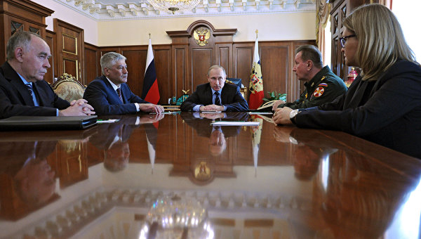 Президент РФ В. Путин провел совещание в Кремле
