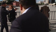 Неизвестный выстрелил в главного редактора Cumhuriyet у здания суда в Стамбуле Неизвестный выстрелил в главного редактора Cumhuriyet у здания суда в Стамбуле
