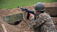 Военнослужащий армии обороны Нагорного Карабаха. Архивное фото Военнослужащий армии обороны Нагорного Карабаха. Архивное фото