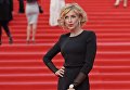 Актриса Ирина Гринева перед началом церемонии закрытия 38-го Московского международного кинофестиваля Актриса Ирина Гринева перед началом церемонии закрытия 38-го Московского международного кинофестиваля