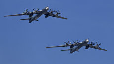 Стратегические бомбардировщики-ракетоносцы Ту-95МС. Архивное фото Стратегические бомбардировщики-ракетоносцы Ту-95МС. Архивное фото