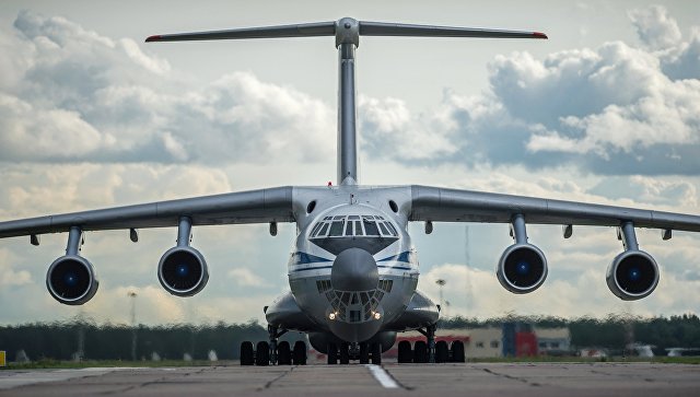 Самолет МЧС доставил на лечение в Москву 15 тяжелобольных детей из Донбасса