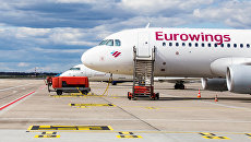 Самолет авиакомпании Eurowings. Архивное фото Самолет авиакомпании Eurowings. Архивное фото