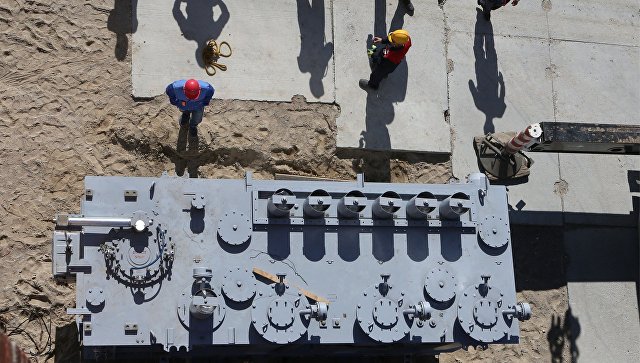 Строители приступили к монтажу кровли на стадионе к ЧМ-2018 в Калининграде