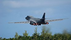 Стратегический бомбардировщик ВВС США B-1B Lancer. Архивное фото Стратегический бомбардировщик ВВС США B-1B Lancer. Архивное фото