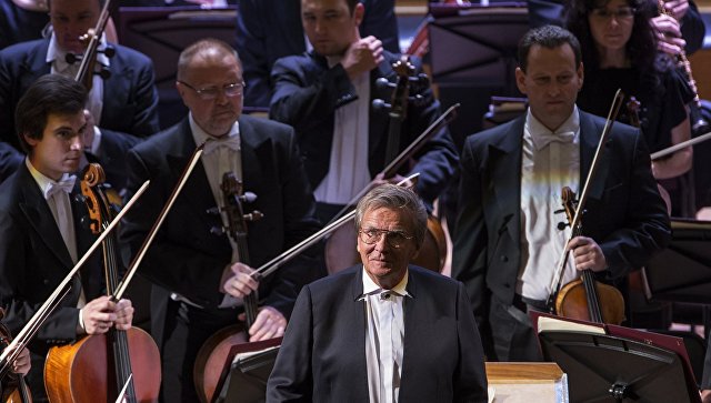 Большой симфонический оркестр отправится в турне по Великобритании