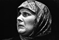 Актриса Людмила Иванова в спектакле театра Современник Без креста Актриса Людмила Иванова в спектакле театра Современник Без креста