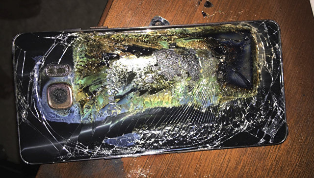 В Подмосковье из-за телефона Самсунг сгорел трехэтажный особняк топ-менеджера РЖД