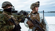 Американские морские пехотинцы во время учений Cold Response 2016 на военной базе Вернес в Норвегии. Архивное фото Американские морские пехотинцы во время учений Cold Response 2016 на военной базе Вернес в Норвегии. Архивное фото