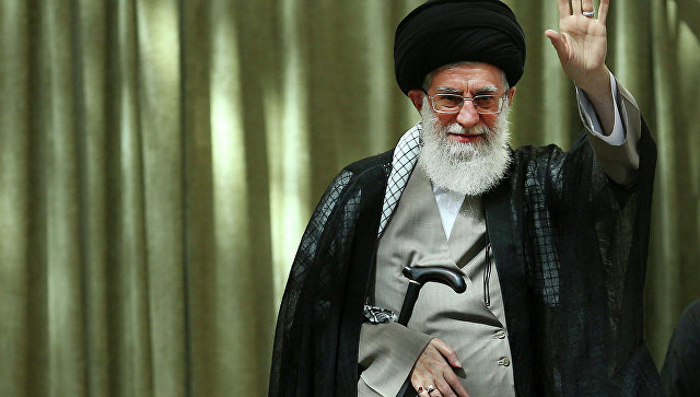 Иранский политик аятолла Али Хаменеи. Архивное фото