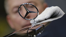 Завод Mercedes в Германии. Архивное фото Завод Mercedes в Германии. Архивное фото