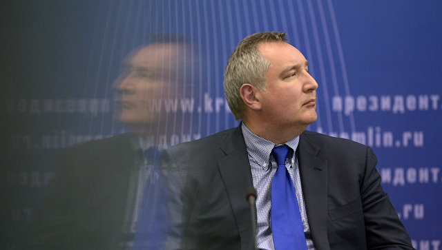 Рогозин продемонстрировал Моди возможности системы "Безопасный город"