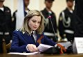 Прокурор Крыма Наталья Поклонская во время церемонии принятия присяги работниками прокуратуры Республики Крым в Симферополе Прокурор Крыма Наталья Поклонская во время церемонии принятия присяги работниками прокуратуры Республики Крым в Симферополе