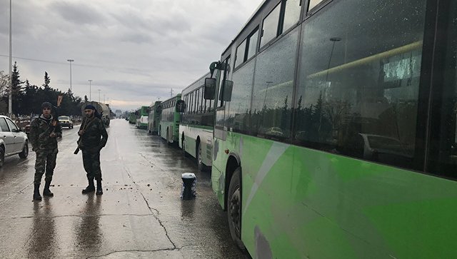 Вторая колонна автобусов с боевиками покинула восточный Алеппо