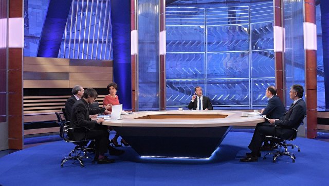 Медведев в интервью российским СМИ: все стабильно, но могло быть и лучше